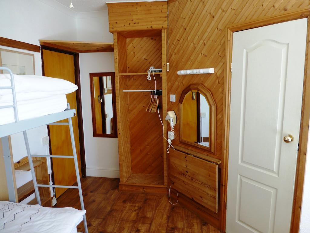 The Hotel Continental Харуич Стая снимка