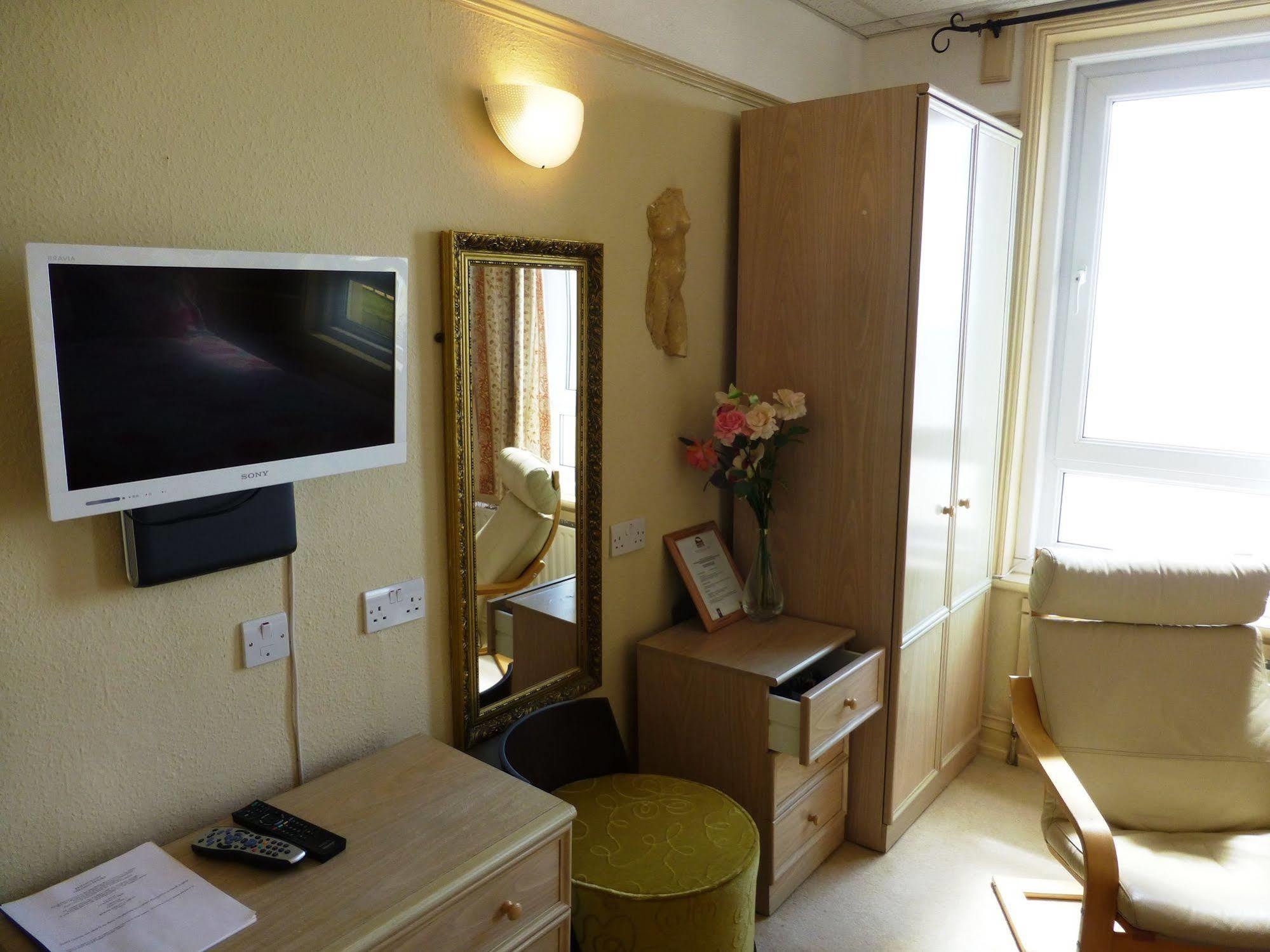 The Hotel Continental Харуич Екстериор снимка