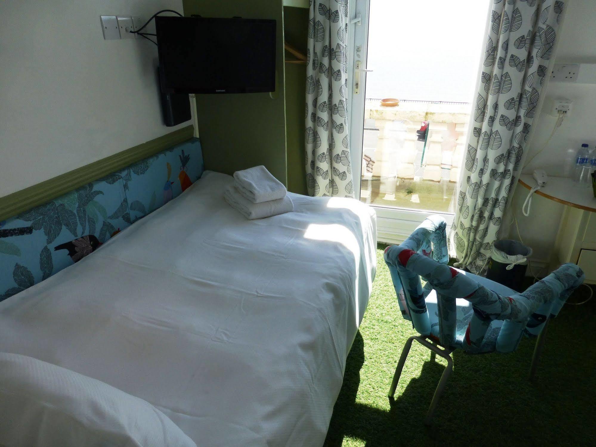 The Hotel Continental Харуич Екстериор снимка