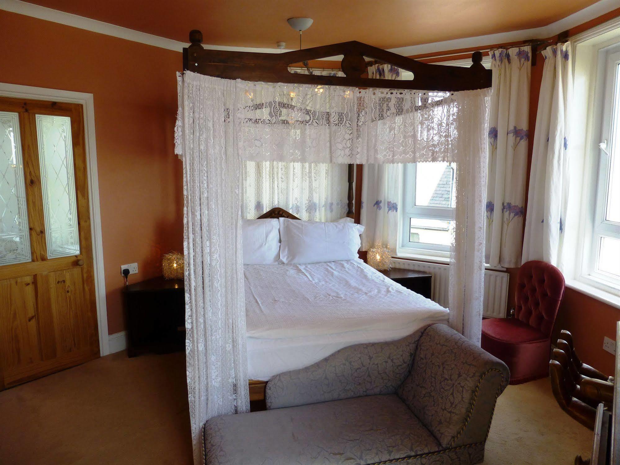 The Hotel Continental Харуич Екстериор снимка