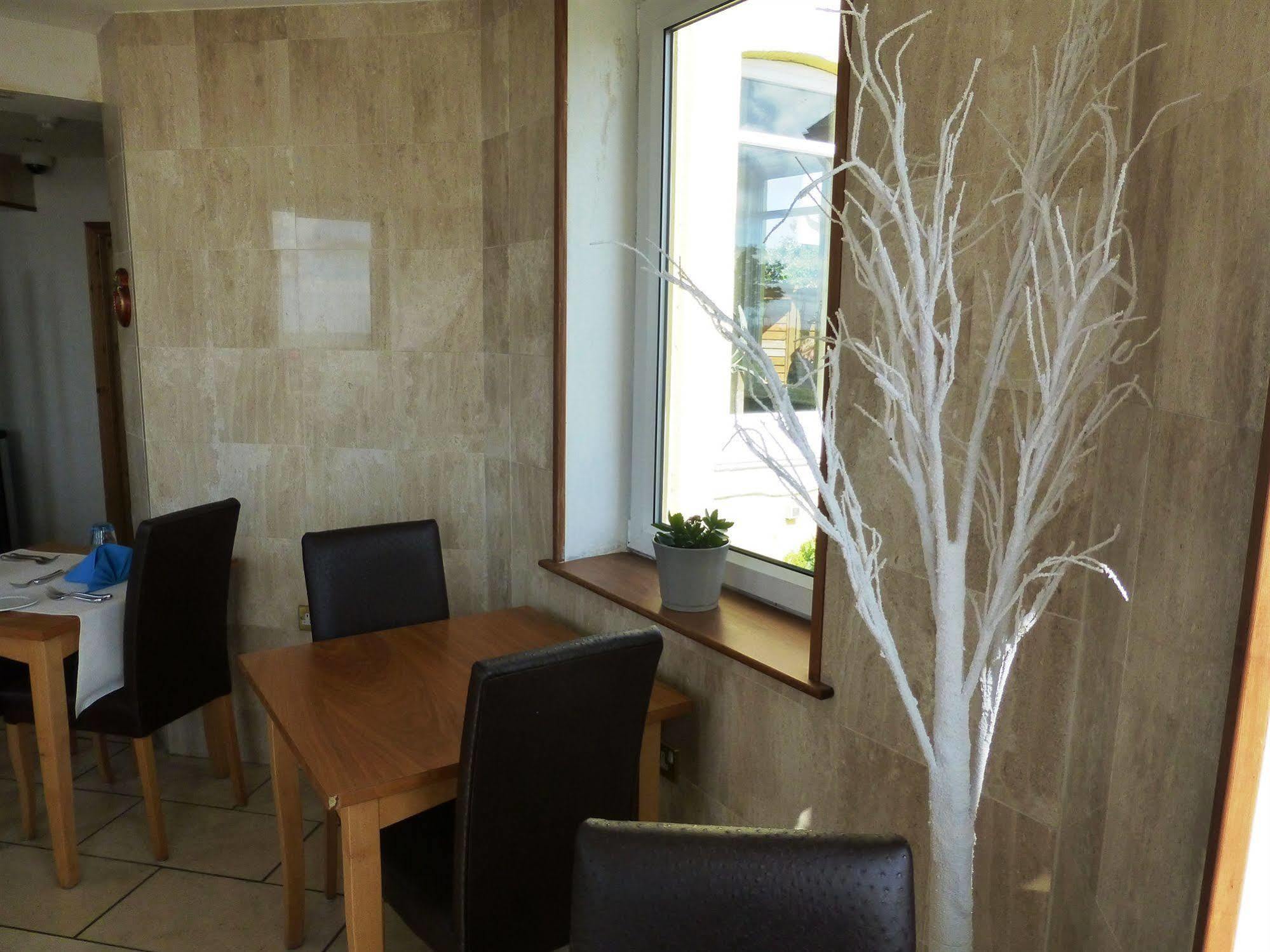 The Hotel Continental Харуич Екстериор снимка